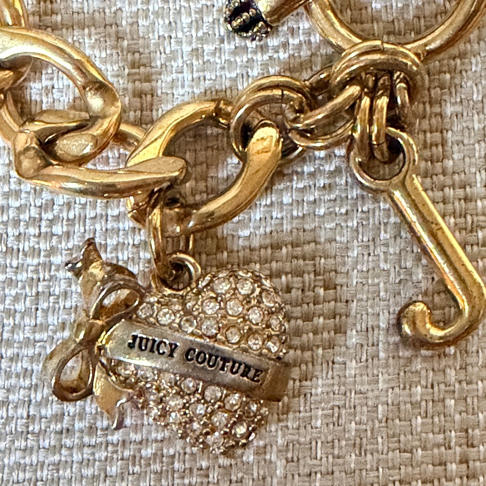 Vintage Juicy Couture Chunky Heart Charm Bracelet, 7” Long, Goldtone Mixed Metal - Picture 2 of 3